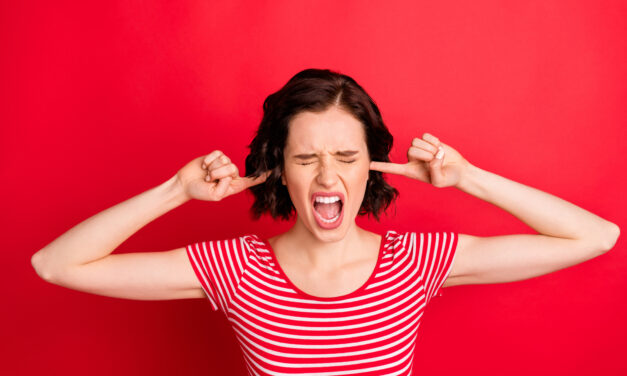 Teacher distracted by ‘loud’ classroom next door