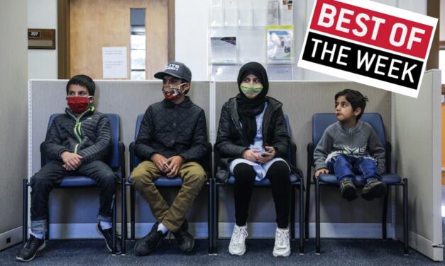 Pre-holiday ups and downs, covering school vaccine policies, & building trust with sources: 🏆 Best Education Journalism of the Week 🏆 (11/19/2021)