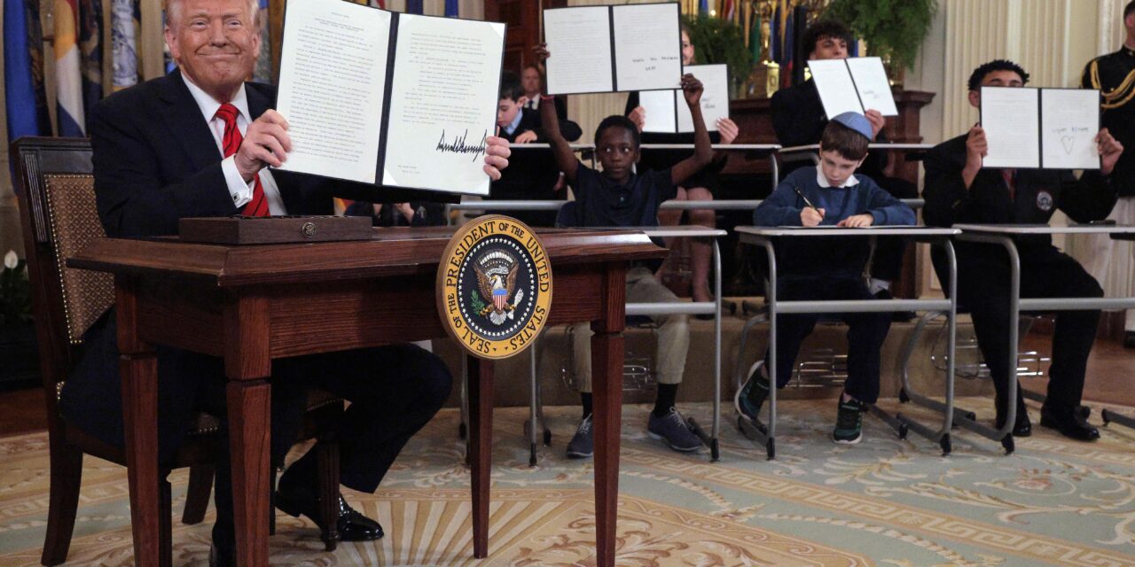 White House theatrics, the New York Times’ COVID questions, & a model math story: Best Journalism of the Week (03/21/25)